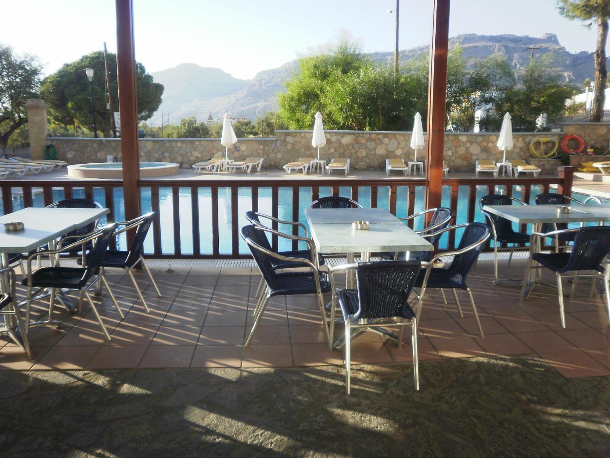 Pefkos Filoxenia Aparthotel Pefki Exterior foto